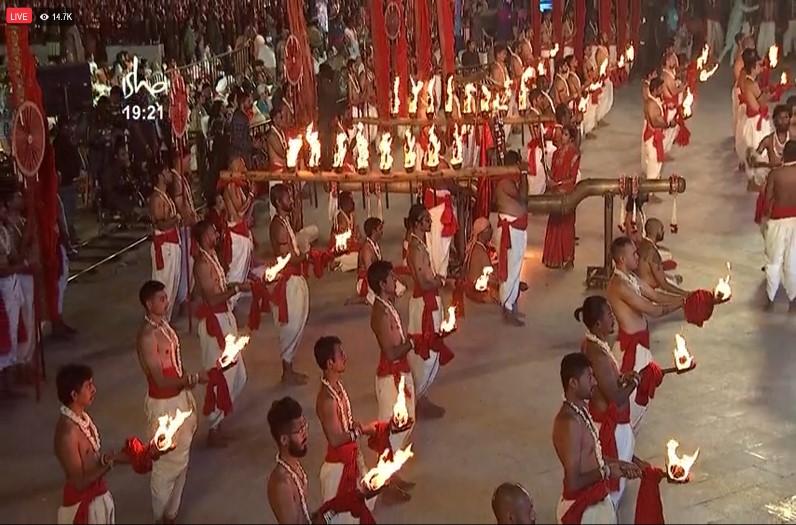 Isha Foundation Maha Shivratri Live: सदगुरु के दरबार में शुरू हुआ महाशिवरात्रि का पर्व, यहां देखें लाइव