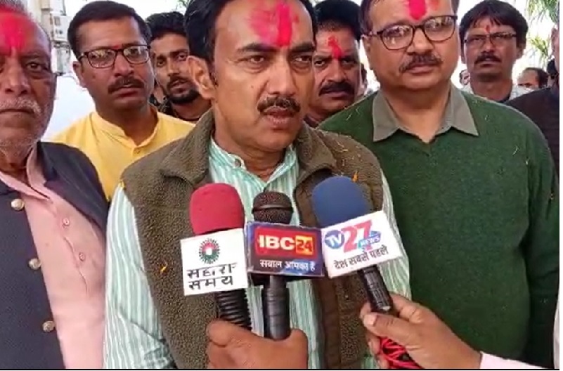 PANNA NEWS : चुनाव आते ही आश्रम-आश्रम घूम रहे पूर्व सीएम, ये सब चुनावी एजेंडा, खनिज मंत्री ने पीसीसी चीफ पर बोला हमला