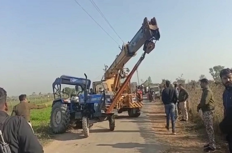 Morena News: माफियाओं के हौसले बुलंद, कार्रवाई करने पहुंची पुलिस टीम पर की फायरिंग, फिर जो हुआ..