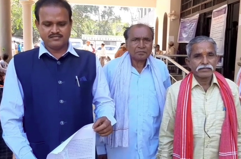 farmers submitted a memorandum to the administration