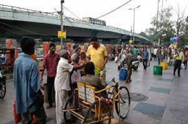 ‘भूखा न सोए कोई-रोटी बैंक हरदोई’ नारे के साथ शुरू हुआ आंदोलन, अब 14 राज्यों में फैलकर कर रही ये काम