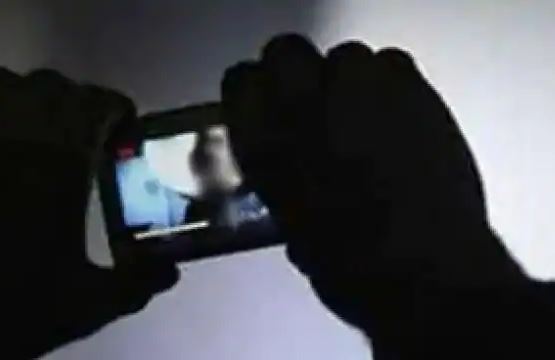 पति ने ही वायरल कर दी पत्नी की आपत्तिजनक वीडियो और फ़ोटो, पुलिस में दर्ज कराई शिकायत