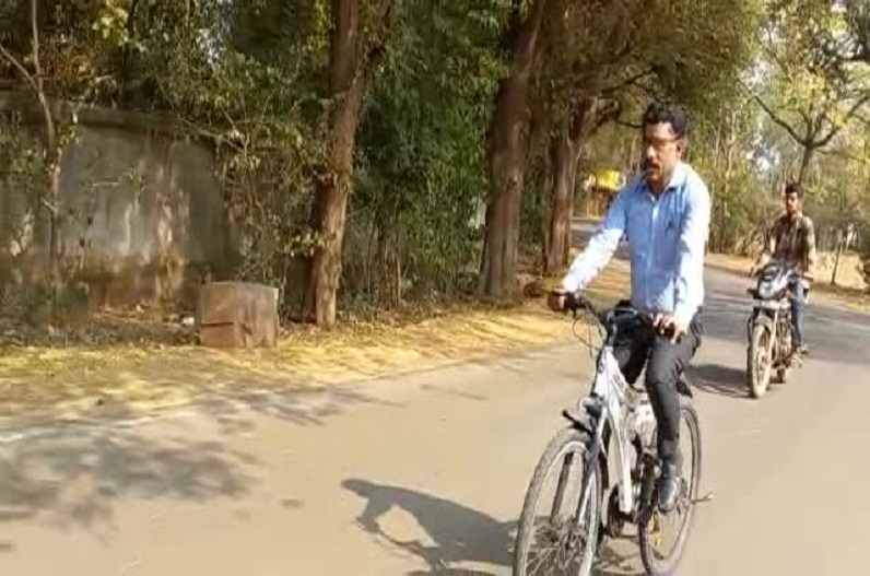 DM cycled to create awareness about health and environment among the youth