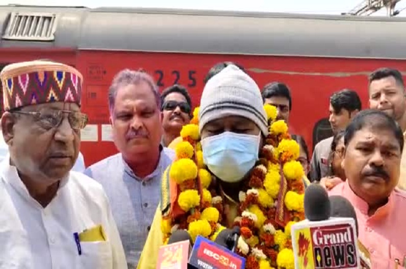 Bastar news: ‘इस बार बस्तर की सभी विधानसभा सीट में बीजेपी की वापसी..’, 3 दिवसीय दौरे पर केंद्रीय राज्य मंत्री ने कही ये बातें