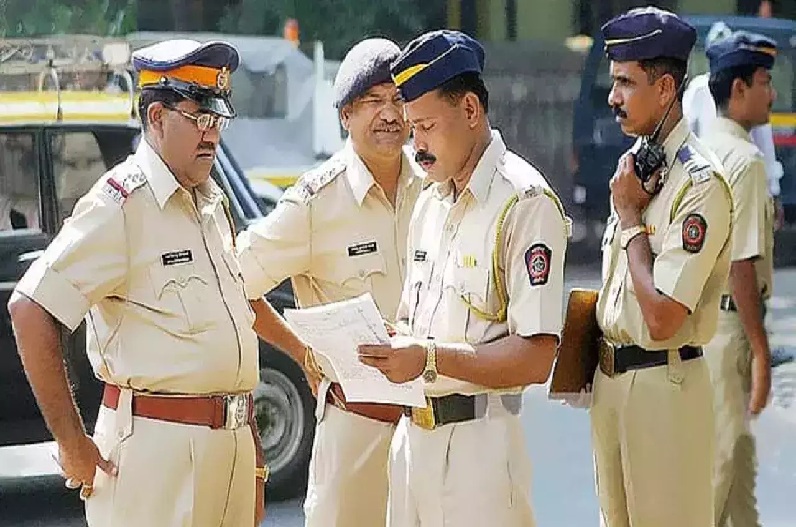 हार्ट अटैक से ACP की मौत, खाना खाकर सोये फिर नहीं जागे, बाहर से दरवाजा खटखटाते रहे लोग