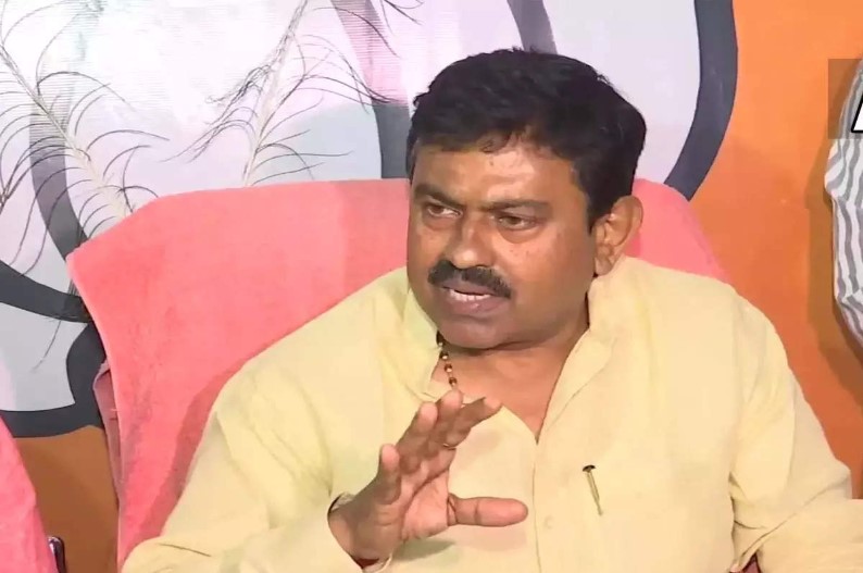 ‘नक्सलवाद को लेकर हमनें भी बदली है रणनीति, लगा रहे अंकुश…’ केंद्रीय मंत्री अजय मिश्रा का बयान