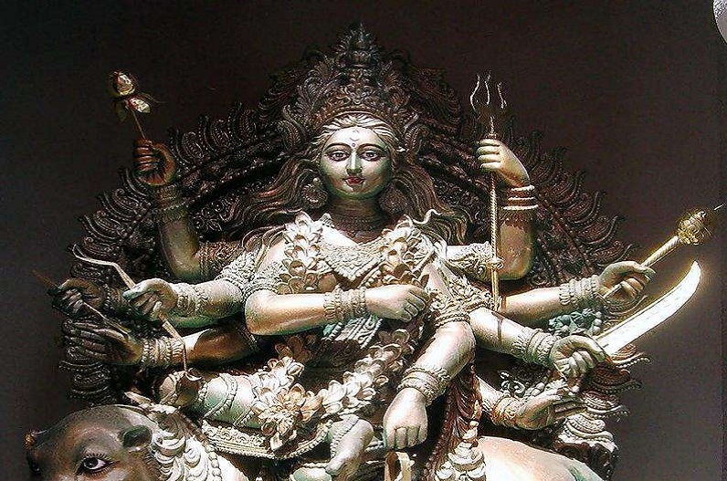 these three zodiac signs will get luck with Goddess Shailaputri