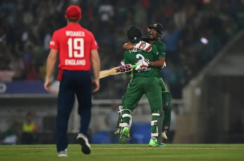 क्रिकेट में इंग्लैण्ड की दुर्गति, T20 सीरीज में बांग्लादेश ने कर दिया अंग्रेजो का सूपड़ा साफ़
