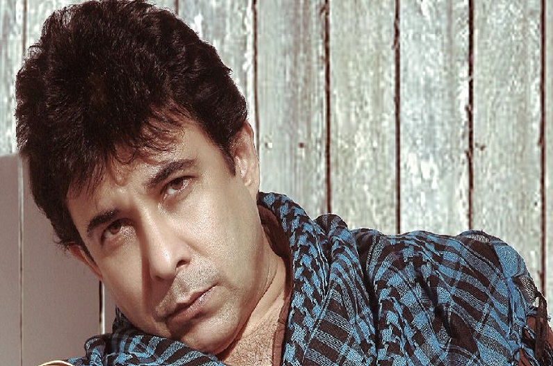 Fraud with actor Deepak Tijori