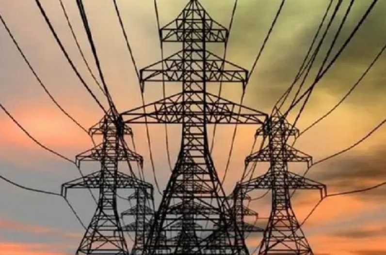 Electricity Price Hike : लोकसभा चुनाव के बीच जनता को फिर लगा महंगाई का झटका, बिजली की कीमतों में आया बंपर उछाल, नए रेट जारी