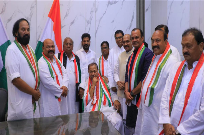 former minister d srinivas joins congress