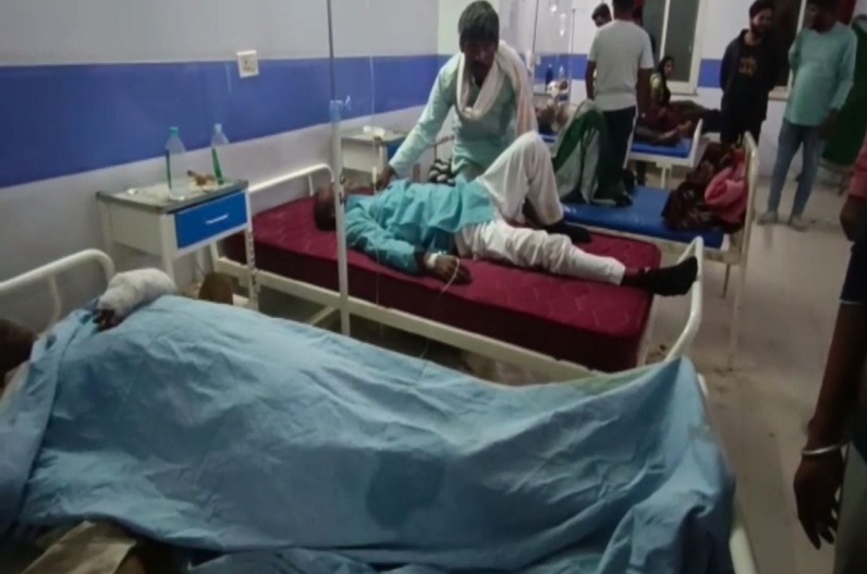 Khargone News: टायर फटने से अनियंत्रित होकर पलटी बोलेरो, 1 की मौत, 5 लोग गंभीर रूप से घायल