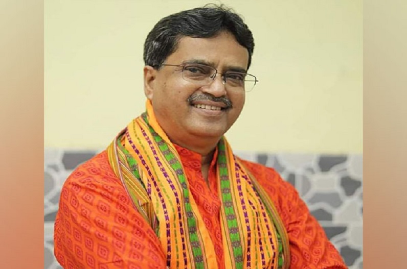 Tripura CM accuses West Bengal CM Mamata Banerjee