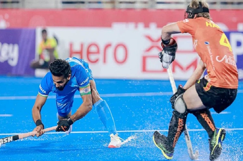 हरमनप्रीत ने खेली तूफानी पारी, बना दिया ऐसा रिकॉर्ड, सुनकर हो जाएंगे हैरान…