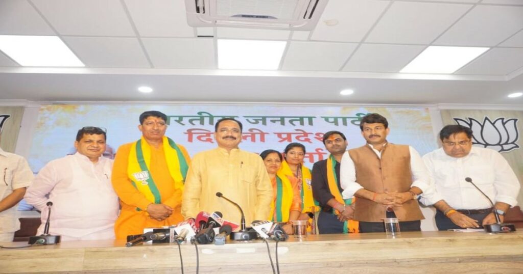 AAP Leader Balram Jha Joins BJP