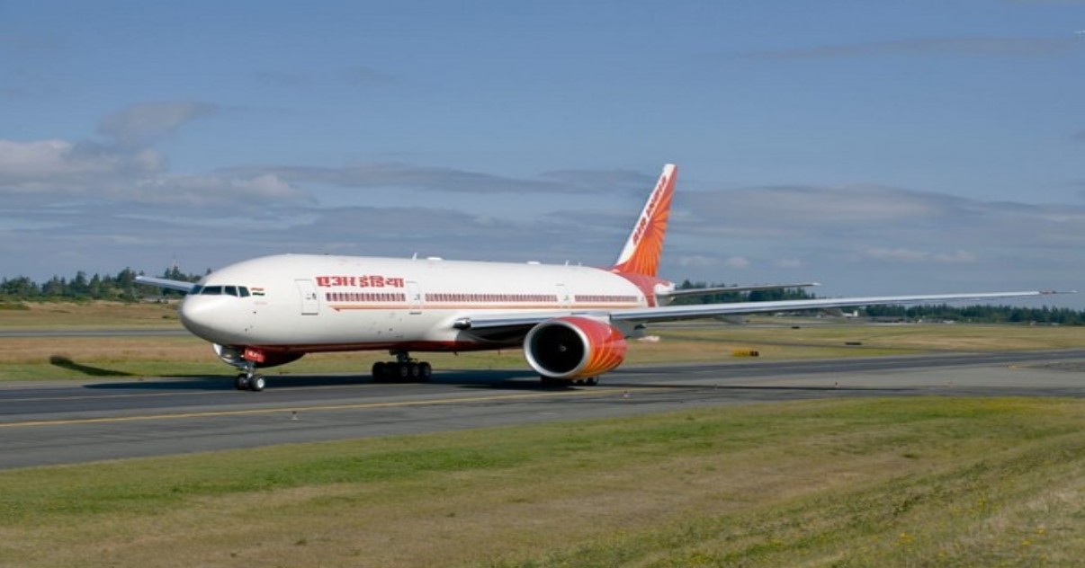 Air India के विमान में यात्री ने महिला क्रू मेंबर्स के साथ की बदसलूकी, मारपीट करते हुए मचाया हंगामा