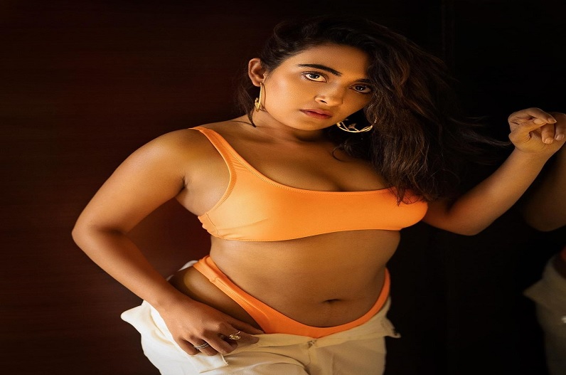 Marathi Actress Jinal Joshi hot pics