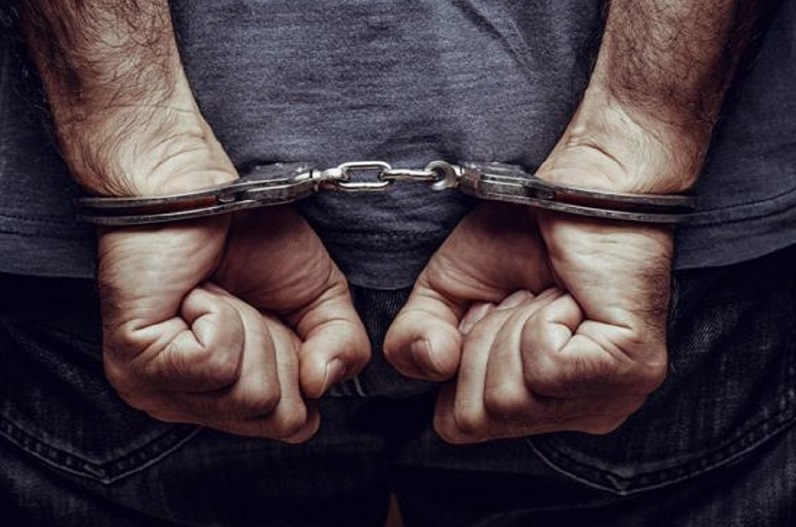 ड्रग्स माफियाओं पर अब होगी ताबड़तोड़ कार्रवाई, अवैध संपत्ति पर चलेगा बुलडोजर, CM ने दिए सख्त निर्देश