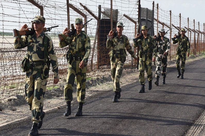 BSF Recruitment 2023: सीमा सुरक्षा बल में नौकरी पाने का सुनहरा मौका, 10वीं और 12वीं पास करें आवेदन, मिलेगी शानदार सैलरी