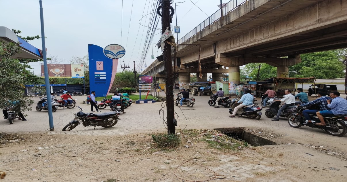 Chhattisgarh Bandh Live: पेट्रोल की एक एक बूंद के लिए तरसते दिखे लोग, पेट्रोल पंप के लाइन लगाकर करते रहे खुलने का इंतजार