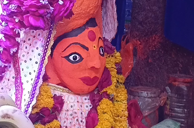 Swayambhu statue of Hanuman ji in Sehore