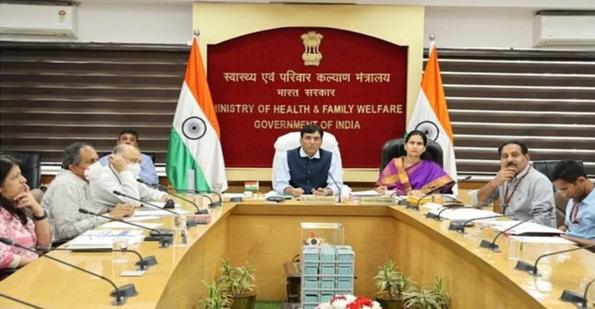 कोरोना की स्थिति को लेकर केंद्रीय स्वास्थ्य मंत्री और राज्यों के मंत्रियों की अहम बैठक संपन्न, दिए ये निर्देश