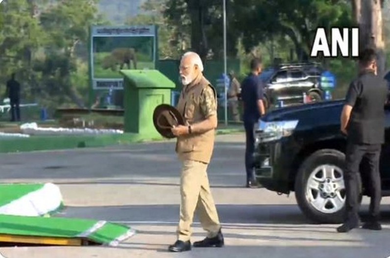 PM मोदी पहुंचे कर्नाटक के बांदीपुर टाइगर रिजर्व, सुरक्षा के हैं कड़े इंतज़ाम