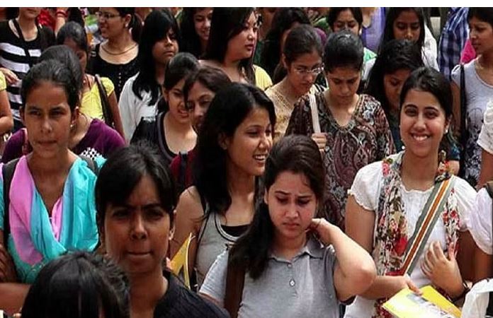 Sarkari Naukri 2023: यहां राजस्व विभाग में निकली बंपर भर्ती, क्लर्क सहित 10101 पदों पर वैकेंसी, जानें डिटेल्स