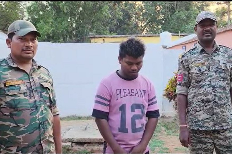 IPL satta : आईपीएल मैच पर ऑनलाइन सट्टा ​खिला रहा था ये युवक, पुलिस ने दबोचा