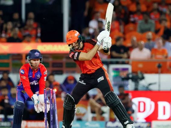 Sunrisers Hyderabad beat Delhi Capitals by 7 wickets