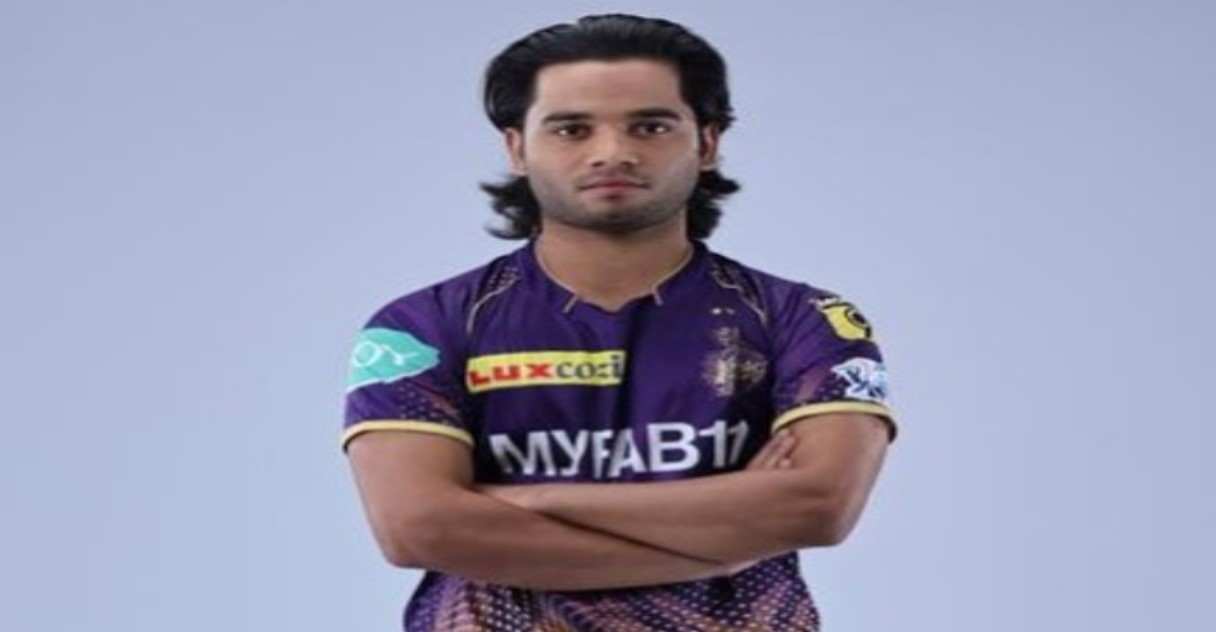 ‘कैंसर से जूझ रहे पिता…मैदान में होती है राजनीति’ आसान नहीं ​रही सुयश शर्मा की IPL 2023 तक की राह