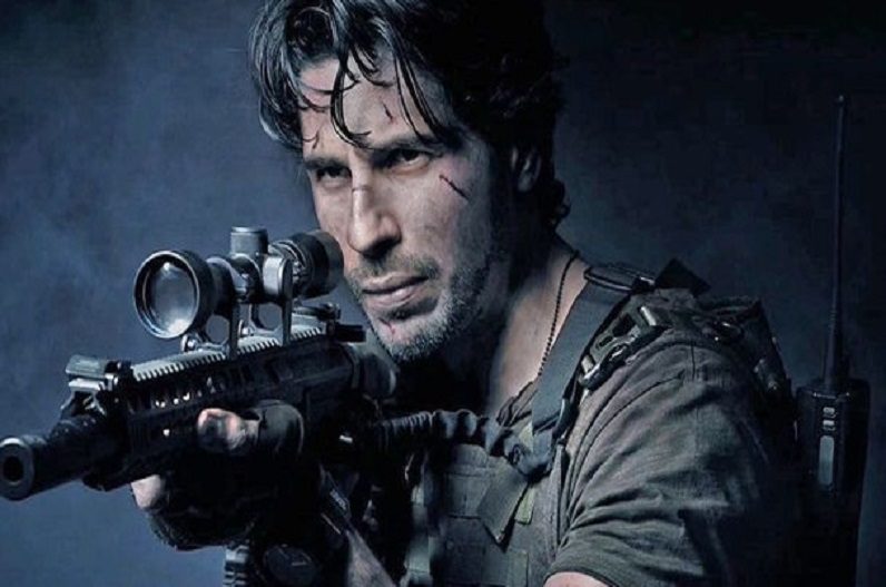 अपनी फिल्म हिट कराने के चक्कर में सिद्धार्थ मल्होत्रा ने ये क्या कर दिया, फैंस हो गए हैरान…