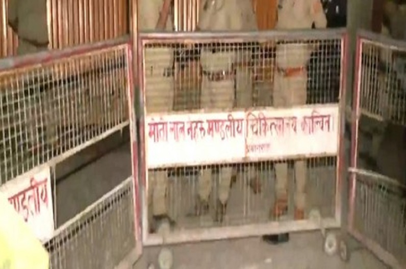 मारे गए अतीक और अशरफ, UP के कई जिलों में हाई अलर्ट , प्रयागराज में चप्पे-चप्पे पर फोर्स…