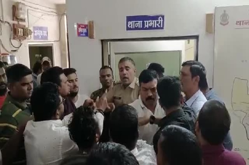 Controversy over beating of Congress worker in police station