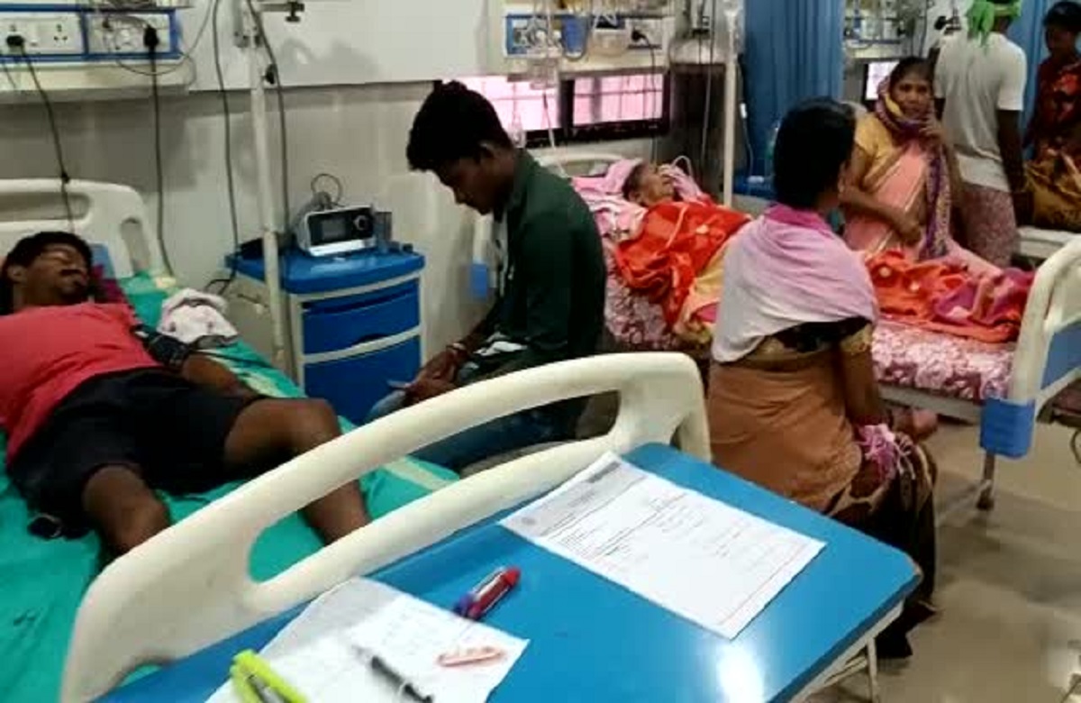 Bijapur news: आकाशीय बिजली ने बरपाया कहर, एक की मौत, 20 से ज्यादा लोग चपेट में आए