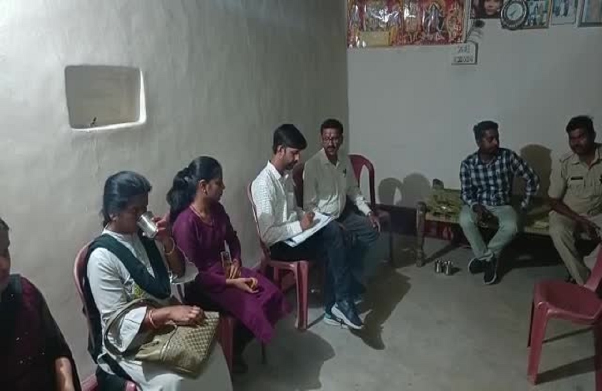 Surajpur news: अपनी ही नाबालिग बेटी के साथ ऐसा काम कर रहे थे घरवाले, तभी आ धमकी पुलिस, फिर..