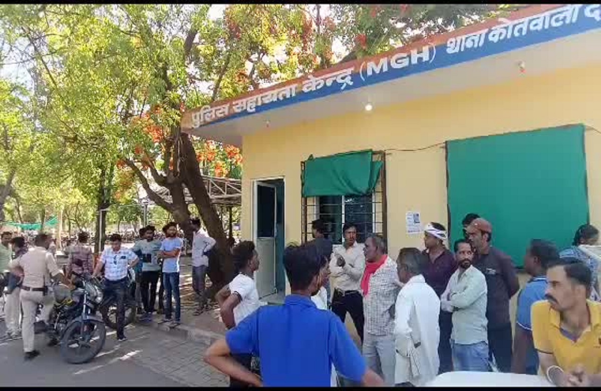 Dewas news: पलक झपकते चली गई एक ही परिवार के तीन लोगों की जान, भीषण हादसे का हुए शिकार