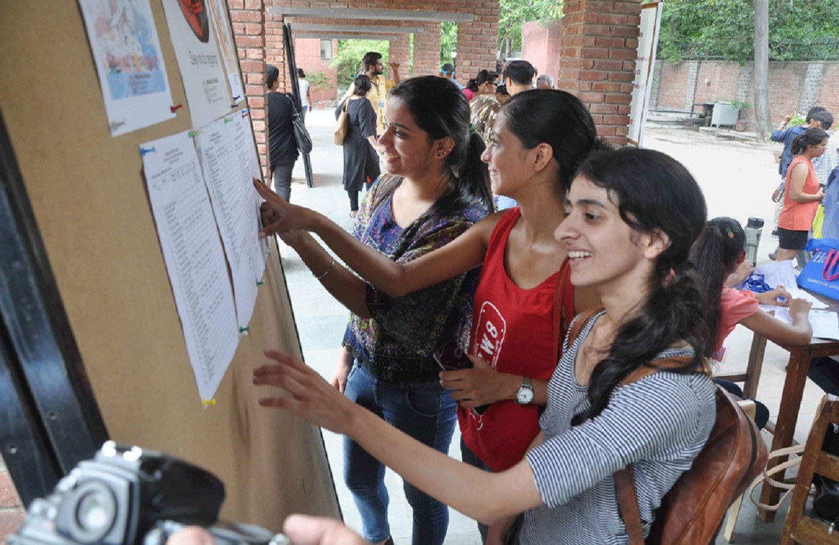 CBSE Result Merit List 2023: CBSE क्यों जारी करता Toppers की लिस्ट, वजह जानकर आप भी पड़ जायेंगे सोच में
