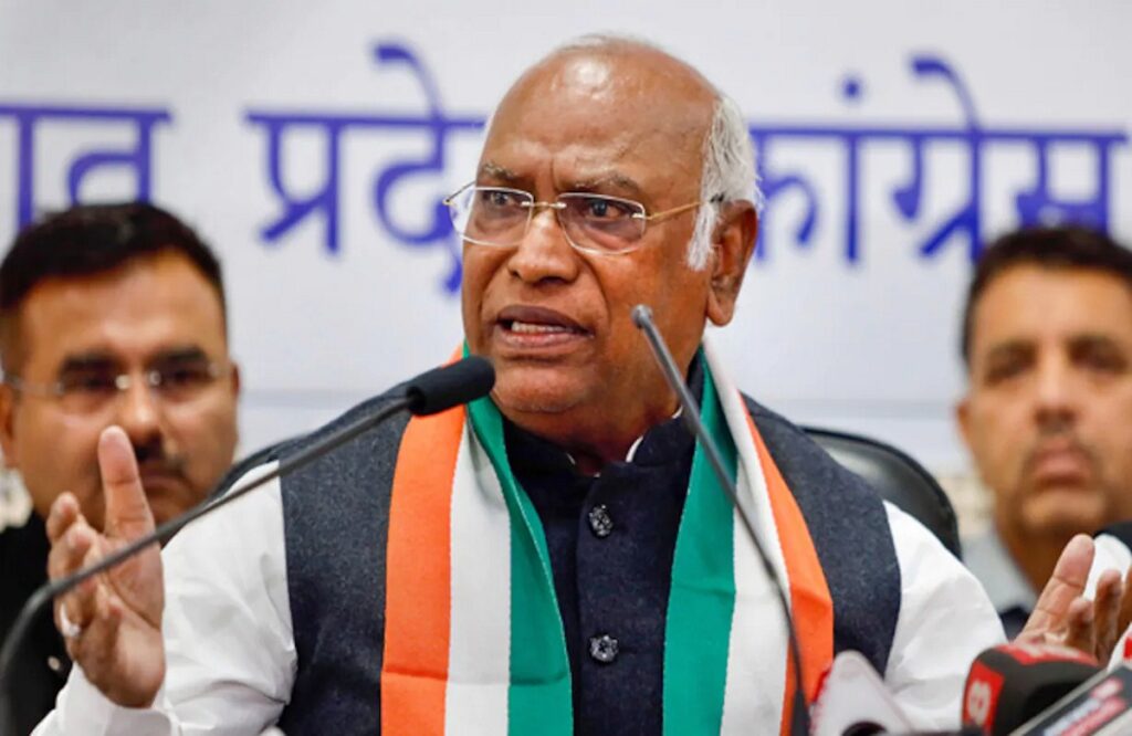 Kharge on PM modi in alliance meeting