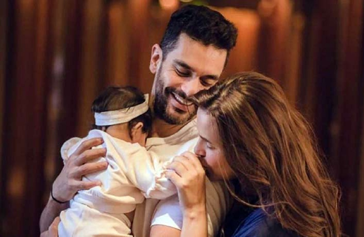 शादी से पहले ही प्रेग्नेंट हो गई थी ये एक्ट्रेस, घरवालों ने कहा था फ़ौरन कर लो शादी, 72 घंटो में हुई थी तैयारी पूरी