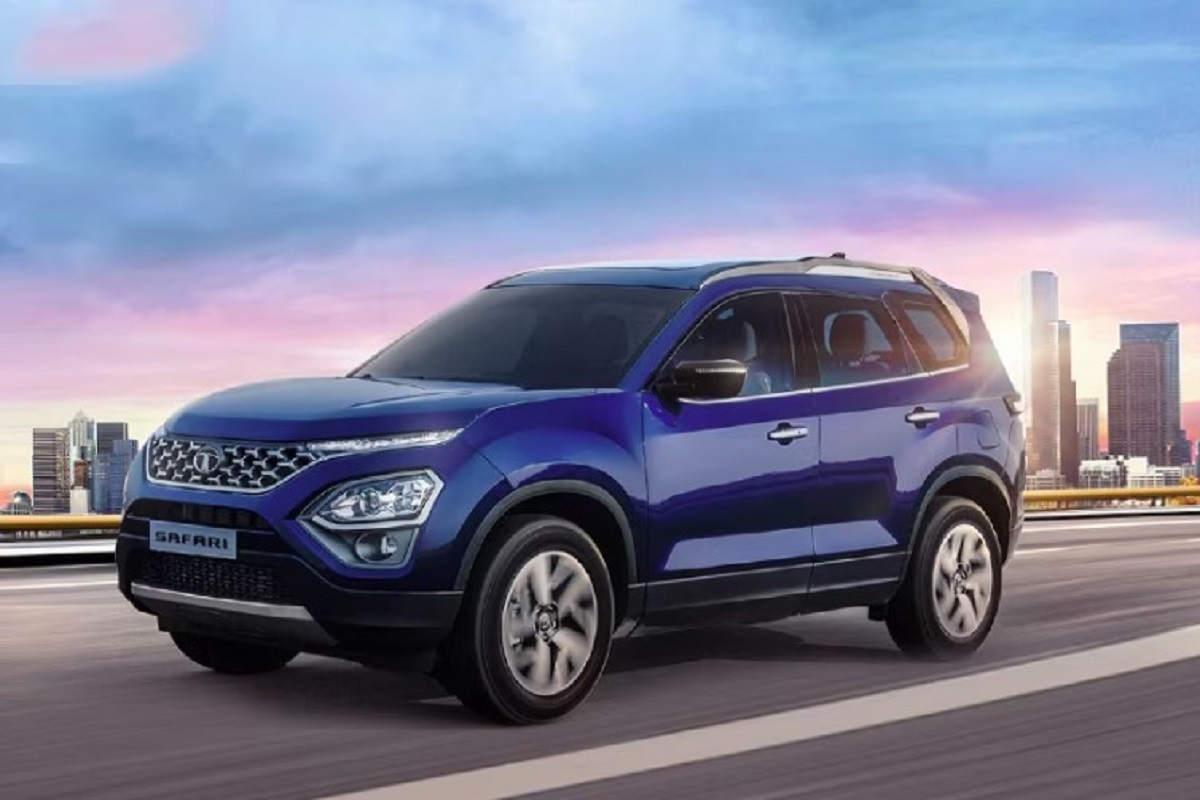 ये SUV दे रही आधी कीमत में फॉर्च्यूनर जैसा ही मजा! माइलेज सुनकर उड़ जाएंगे आपके होश…