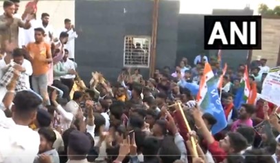 India Live News 17 May 2023: छत्तीसगढ़ के पूर्व मुख्यमंत्री के आवास के बाहर NSUI कार्यकर्ताओं ने किया विरोध प्रदर्शन