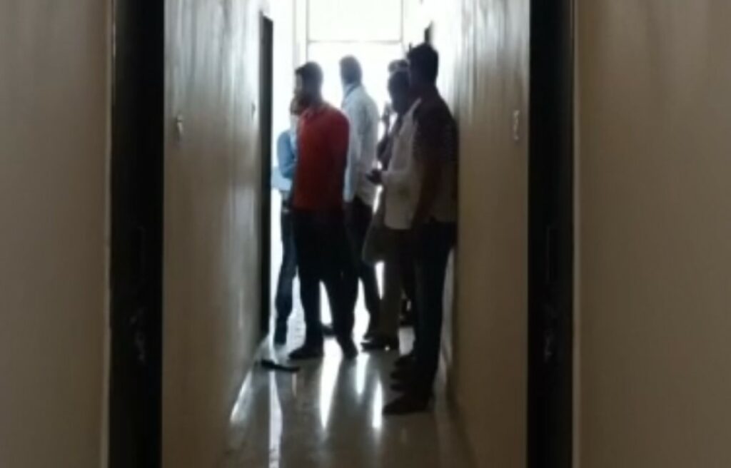 Boyfriend Girlfriend Attempt Suicide