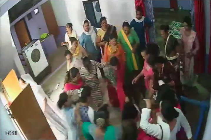 22 मई को किन्नरों के विवाद का वीडियो फुटेज आया सामने, घटना हुई कैमरे में कैद, आखिर क्या है पूरा मामला…जानें