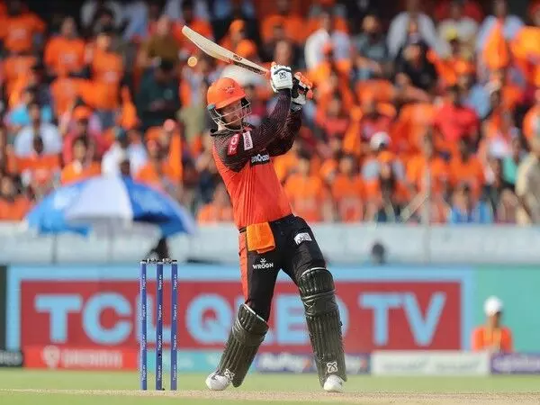SRH vs RCB : हेनरिक क्लासेन ने रॉयल चैलेंजर्स बैंगलोर के खिलाफ खेली तूफानी पारी, 49 गेंदों में जड़ा शतक