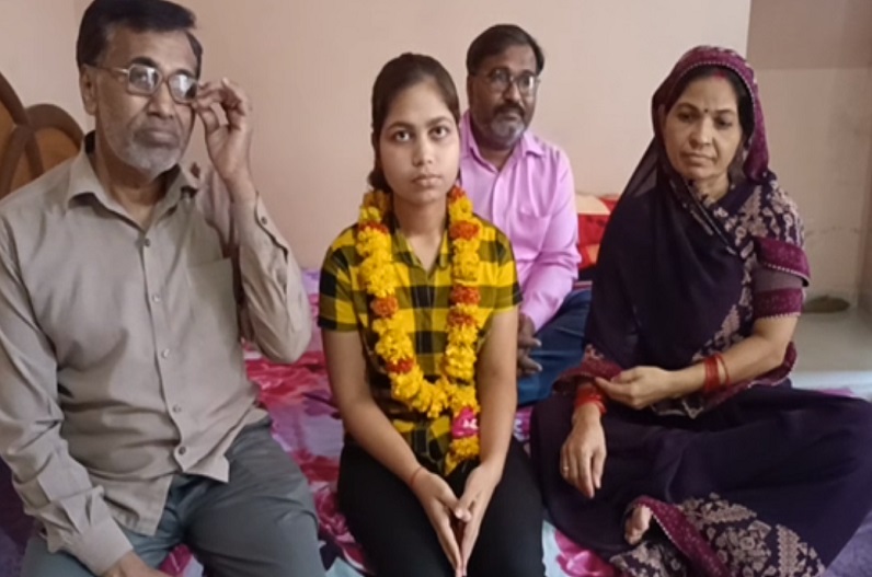 Mp Board Class 12th Result : भिंड जिले की श्रुति श्रीवास्तव ने किया कमाल, 484 अंक के साथ टॉप 5 में बनाई जगह…