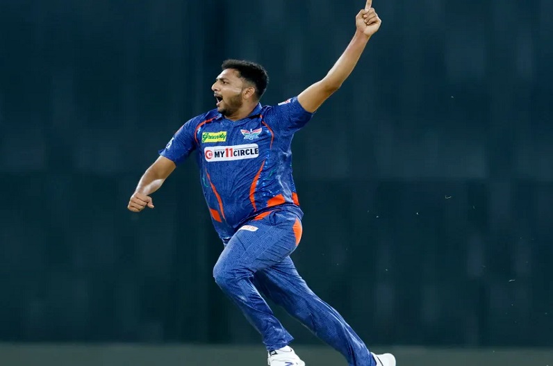 दिग्गज खिलाड़ी ने मोहसिन खान के बारे में ये क्या कह दिया, सुनकर नहीं होगा यकीन