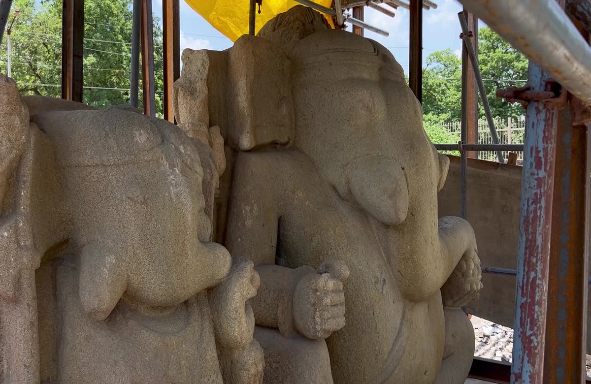 Dantewada news: पर्यटन नगरी में मंदिर विवाद जारी, भगवान की छत को लेकर विरोध में उतरे ग्रामीण