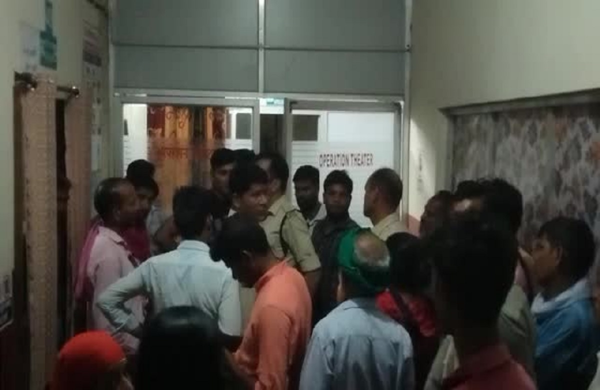 CG News: जिला अस्पताल में नवजात बच्चों की अदला-बदली, परिजनों ने किया जमकर हंगामा