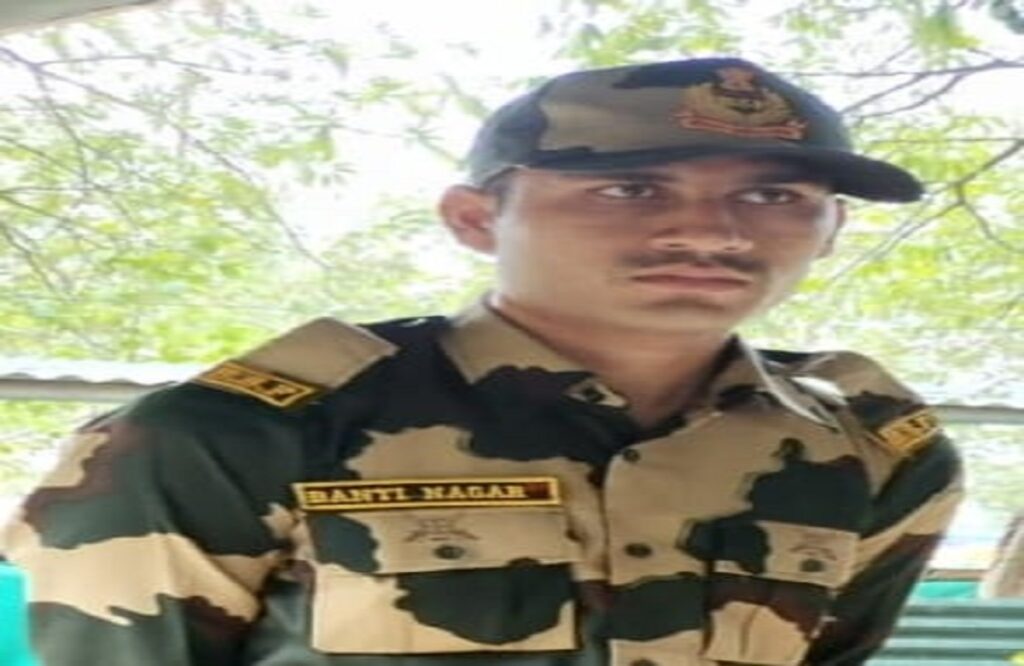 Fake BSF constable caught in Indore